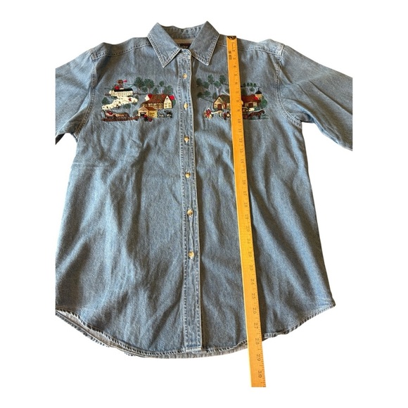 Vtg Denim Shirt Size S Christmas Winter Wonderland Embroidered Oversized Art - Picture 7 of 11